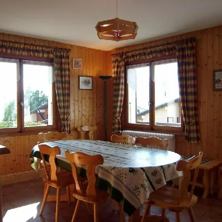 Chalet 8 Pers. Au Pied Des Pistes Avec Parking A 50m Des Remontees Mecaniques - Fr-1-733-2
