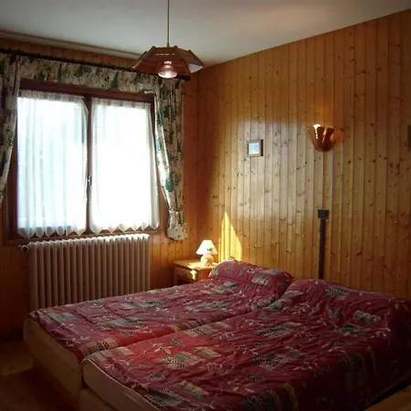 Chalet 8 Pers. Au Pied Des Pistes Avec Parking A 50m Des Remontees Mecaniques - Fr-1-733-2 *